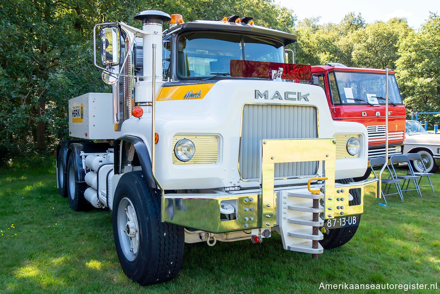 Vrachtwagens Mack DM Series uit 1973